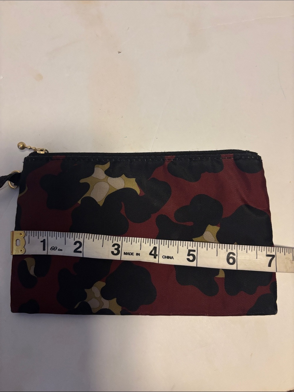 BAGGALLINI BRAND NYLON BAG MAROON BLACK TAN CAMOUFLAGE PATTERN GOLD HARDWARE - Picture 13 of 15